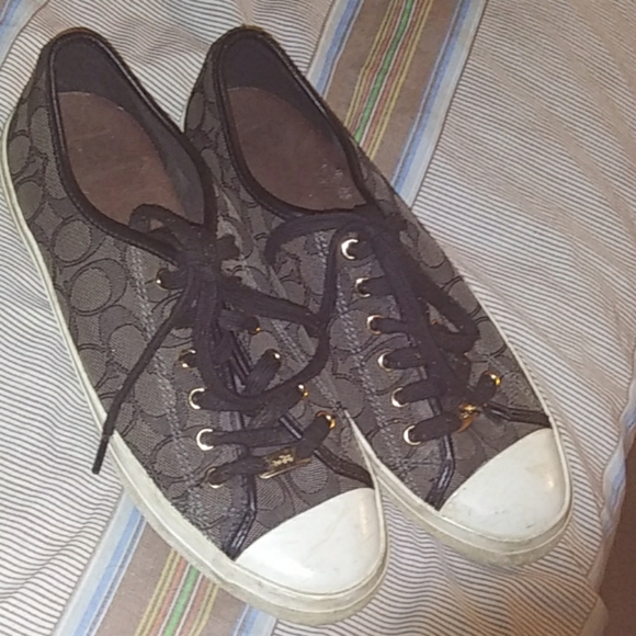Size 10 Coach Shoes - Picture 1 of 4